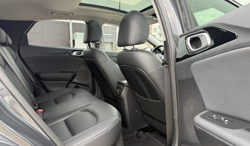 
								Kia XCeed 1.6 GDI DCT6 OPF Plug-in-Hybrid Platinum Edition 2022 full									