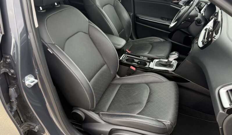 
								Kia XCeed 1.6 GDI DCT6 OPF Plug-in-Hybrid Platinum Edition 2022 full									