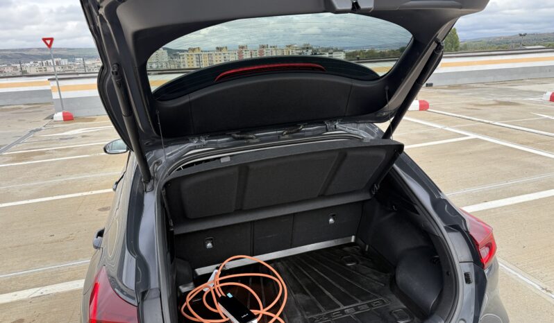 
								Kia XCeed 1.6 GDI DCT6 OPF Plug-in-Hybrid Platinum Edition 2022 full									