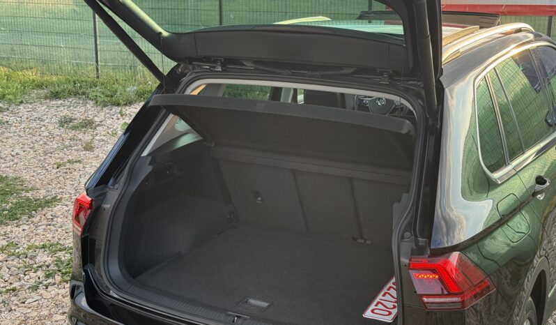 
								Volkswagen Tiguan 2.0 TDI 4Mot DSG Highline 2018 full									
