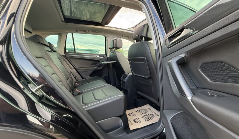 
								Volkswagen Tiguan 2.0 TDI 4Mot DSG Highline 2018 full									