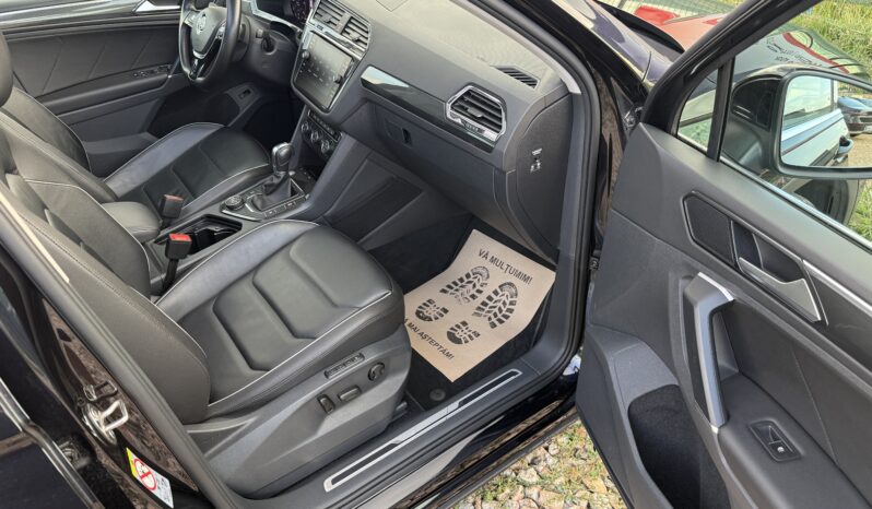 
								Volkswagen Tiguan 2.0 TDI 4Mot DSG Highline 2018 full									