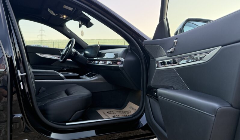 
								BMW Seria 7 2023 full									